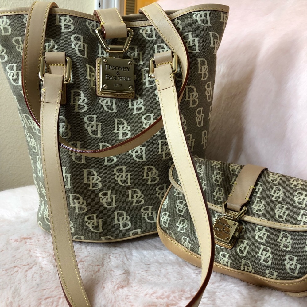 Dooney & Burke
